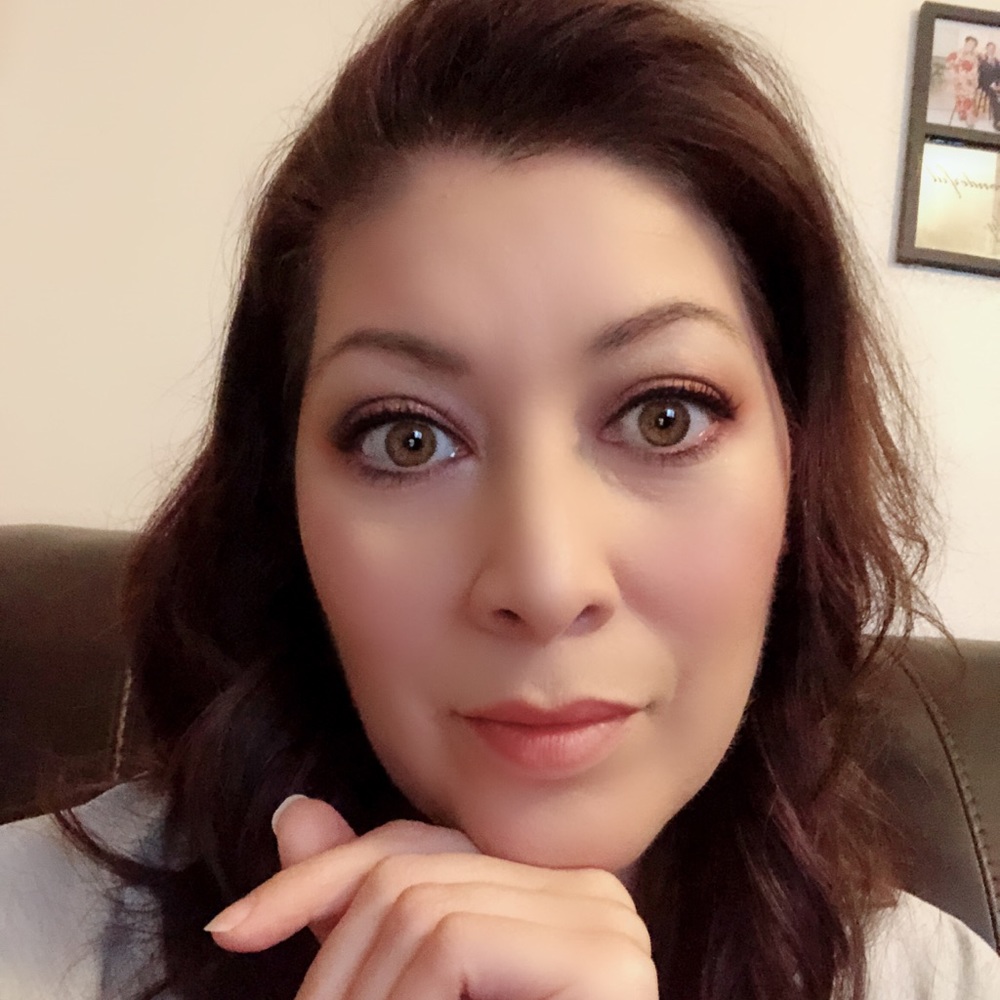 Meet your Posher, Raquel